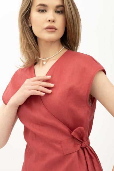 Жіночий костюм з льону жилет та брюки червоний Топал