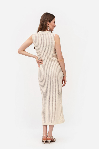 В'язана трикотажна сукня молочного кольору довжини міді 25101401 В'язана трикотажна сукня молочного кольору довжини міді 25101401