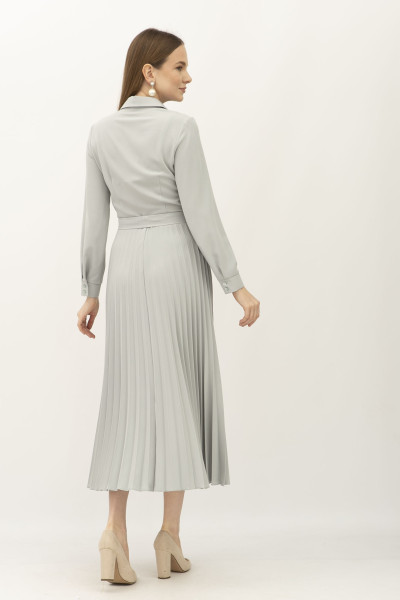 Сукня м'ятного кольору зі спідницею гофре довжини міді Манід 401