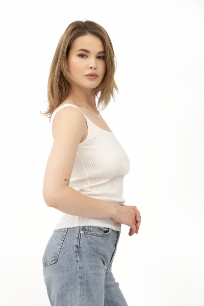 Молочна трикотажна майка в рубчик 24100401