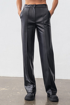 Брюки з еко шкіри чорні прямого силуету Дален