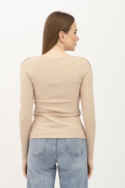 Лонгслів із трикотажу бежевий  у дрібний рубчик Атіка 02