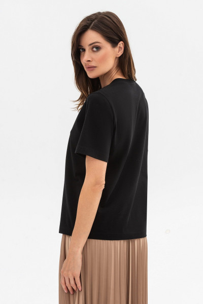 Чорна трикотажна футболка Лукре