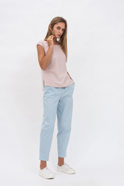 Легка жіноча блуза пудри з декоративною спинкою Діга