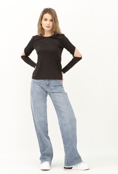 Оригінальний трикотажний джемпер із вирізами на рукавах чорного кольору Івєса