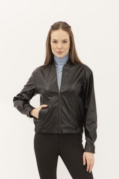Чорна  куртка з екошкіри коротка Дорея 01