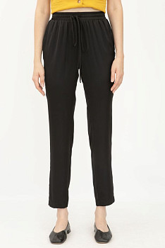Чорні жіночі брюки у білизняному стилі Бірсен 002