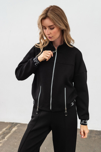 Куртка-бомбер з трикотажу вільного силуету чорного  кольору Нембус 04