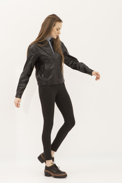 Чорна  куртка з екошкіри коротка Дорея 01