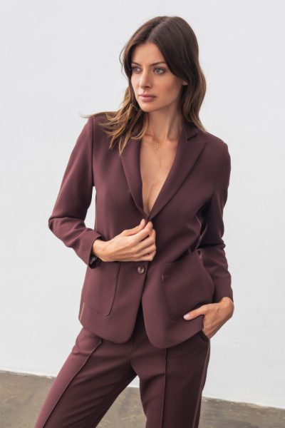 Однобортний жакет коричневого кольору з накладними кишенями Мішель