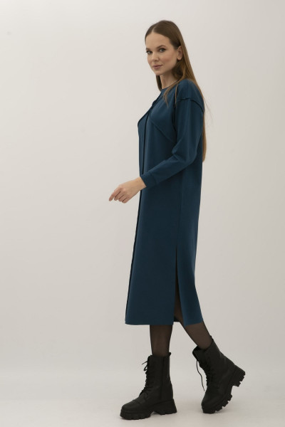 Трикотажна оверсайз сукня синього кольору довжиною за коліно Міото 04 Трикотажна оверсайз сукня синього кольору довжиною за коліно Міото 04