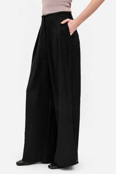 Брюки палаццо чорного кольору з вмістом льону Блекі 10