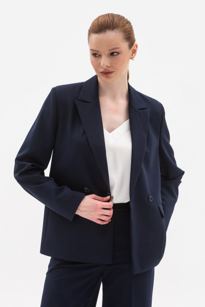 Двобортний жакет з костюмної тканини синього кольору Фаєрі 01