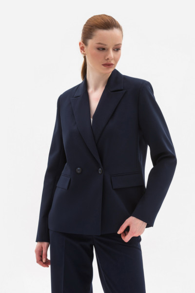 Двобортний жакет з костюмної тканини синього кольору Фаєрі 01