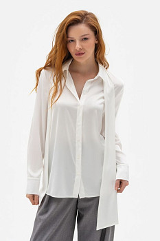 Класична блуза з коміром та довгим рукавом молочного кольору Телета