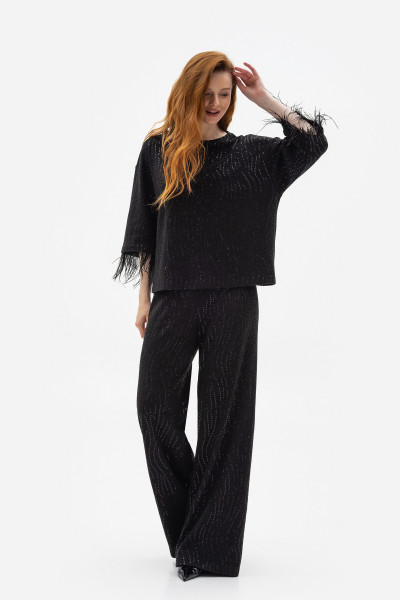 Трикотажний джемпер чорного кольору Леврес