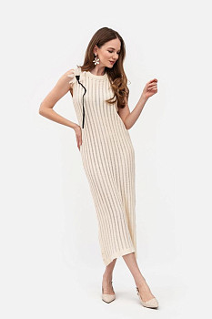В'язана трикотажна сукня молочного кольору довжини міді 25101401 В'язана трикотажна сукня молочного кольору довжини міді 25101401