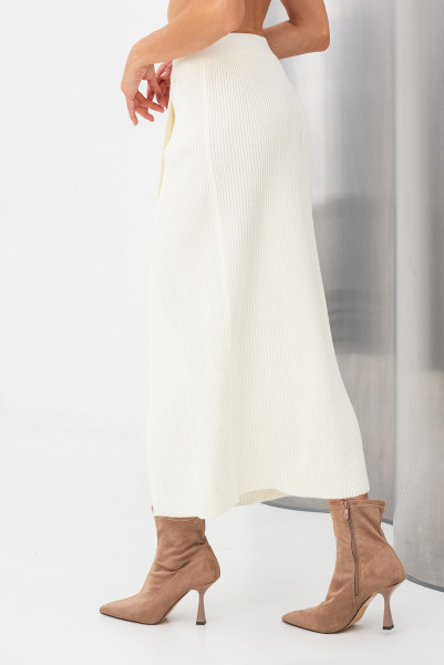 Молочна спідниця на запах  довжиною міді 24217001