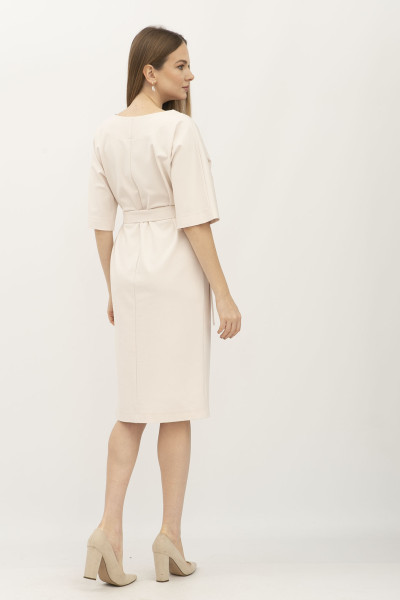 Сукня молочна з еластичної тканини прямого силуету Нурін Сукня молочна з еластичної тканини прямого силуету Нурін