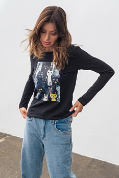 Трикотажний лонгслів чорного кольору з округлою горловиною Мелік 01