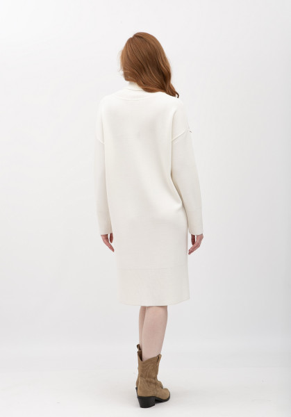 Тепла сукня -гольф довжини міді молочного кольору 25214000 Тепла сукня -гольф довжини міді молочного кольору 25214000