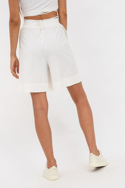 Жіночі молочні шорти Адоніс