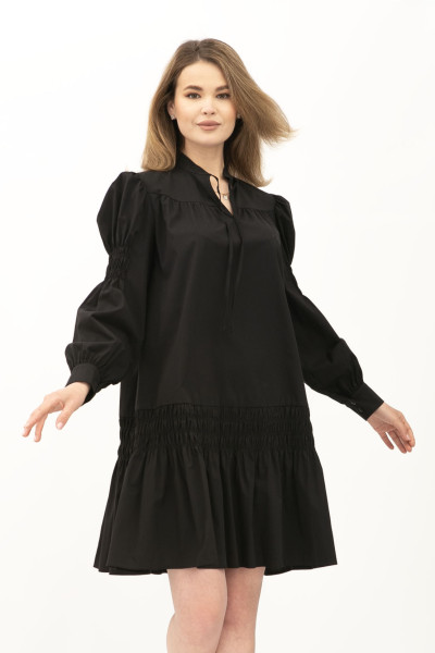 Чорне жіноче плаття А-силуету з коміром-стійкою та рюшами Лам'є 01 Чорне жіноче плаття А-силуету з коміром-стійкою та рюшами Лам'є 01