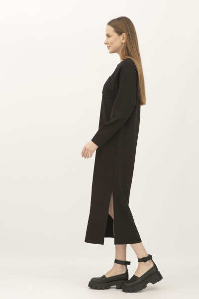 Трикотажна оверсайз сукня чорного кольору довжиною за коліно Міото 11 Трикотажна оверсайз сукня чорного кольору довжиною за коліно Міото 11