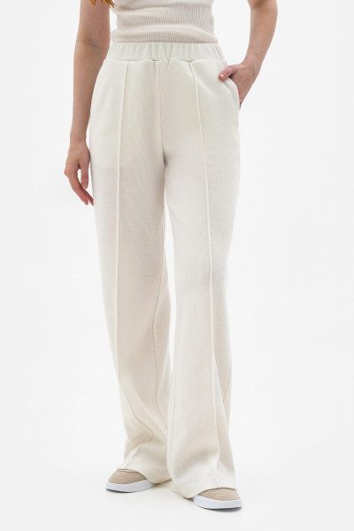 Брюки прямі трикотажні молочні Луріса 01