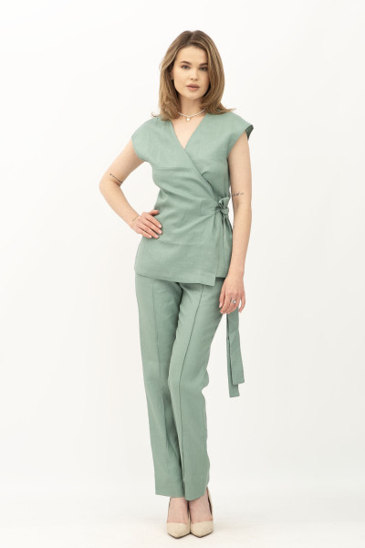 Жіночий костюм з льону жилет та брюки зелений Топал 01 Жіночий костюм з льону жилет та брюки зелений Топал 01