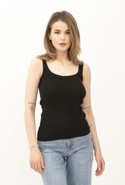 Чорна трикотажна майка в рубчик 24100402