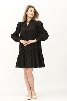 Чорне жіноче плаття А-силуету з коміром-стійкою та рюшами Лам'є 01 Чорне жіноче плаття А-силуету з коміром-стійкою та рюшами Лам'є 01