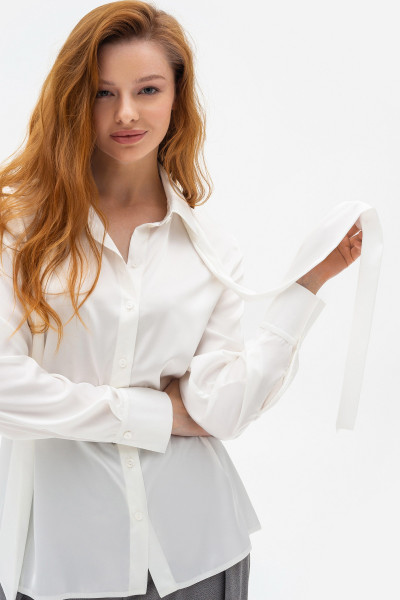 Класична блуза з коміром та довгим рукавом молочного кольору Телета