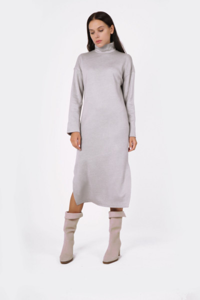 Трикотажна сукня з декором по спинці сірого кольору Сегон 01 Трикотажна сукня з декором по спинці сірого кольору Сегон 01
