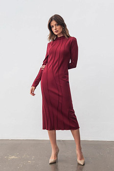 Сукня трикотажна бордова довжини міді Тіарі Сукня трикотажна бордова довжини міді Тіарі