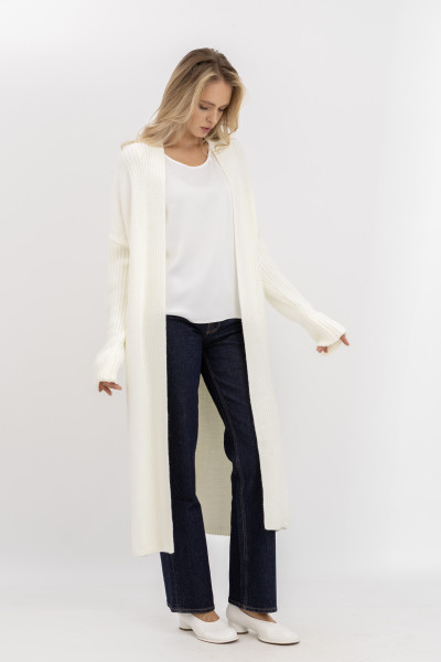Довгий в'язаний кардиган молочного кольору 92573