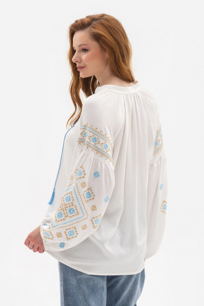 Жіноча вишиванка сорочка вільного крою Градія