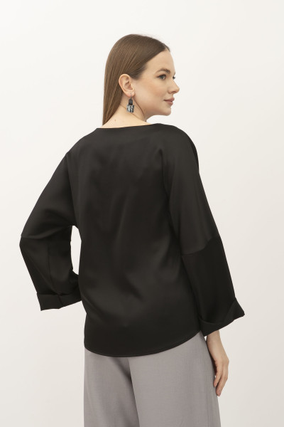 Жіноча блуза чорного кольору вільного силуету з сатину Нісса 02