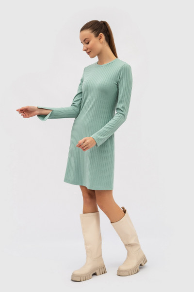 Коротка напівприталена сукня з трикотажу довжиною вище коліна Еліон 01 Коротка напівприталена сукня з трикотажу довжиною вище коліна Еліон 01