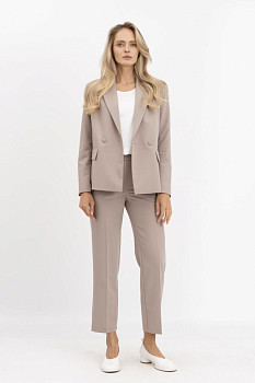 Двобортний жакет з костюмної тканини бежевого кольору Фаєрі 03