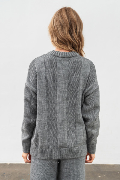 В'язаний жіночий костюм сірого кольору джемпер та штани 4608/2024 В'язаний жіночий костюм сірого кольору джемпер та штани 4608/2024