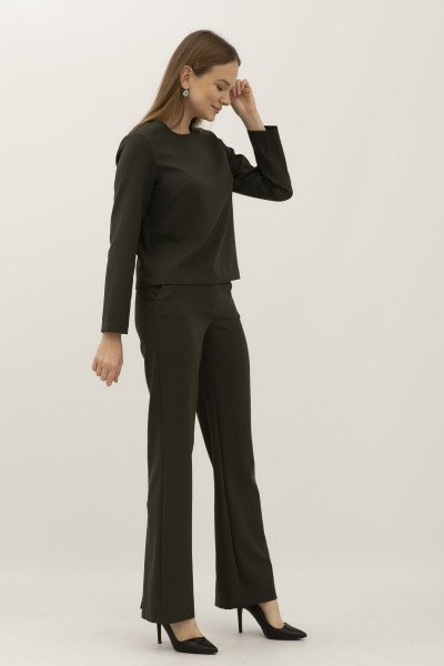 Жіночий костюм оливковий з блузою та штанами Тєміт 02 Жіночий костюм оливковий з блузою та штанами Тєміт 02