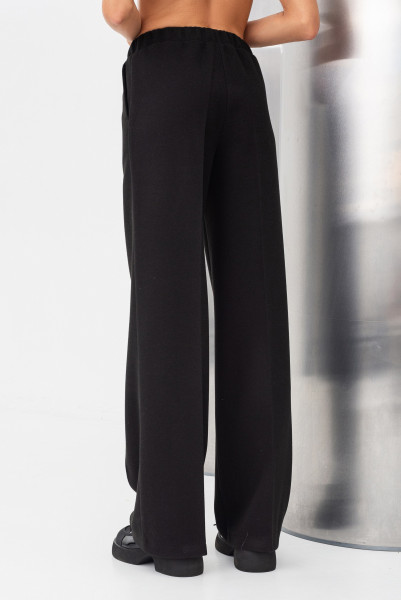 Брюки з костюмної тканини прямого крою чорні Лаура 01