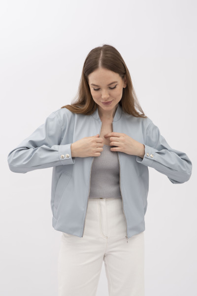 Блакитна куртка з екошкіри коротка Дорея 02