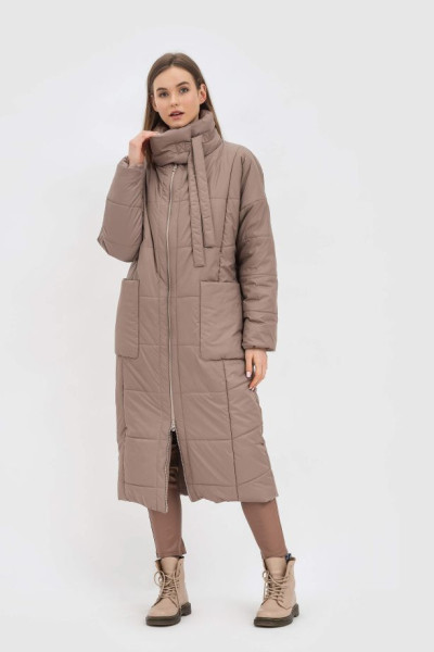Осіннє зимове пальто бежеве зі стьобаної тканини з комірцем стійкою Ладре