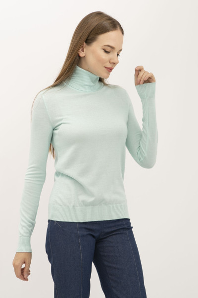 Гольф салатового кольору з високим коміром 23205002