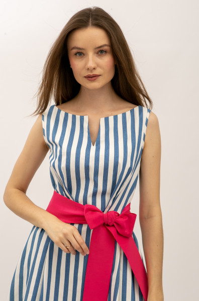 Сукня силуету трапеція довжини міді синього кольору Корала Сукня силуету трапеція довжини міді синього кольору Корала