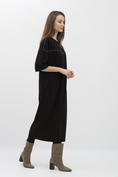 Чорна жіноча сукня прямого крою зі спущеним рукавом Абєні Чорна жіноча сукня прямого крою зі спущеним рукавом Абєні