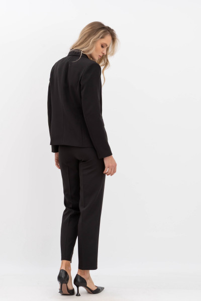 Двобортний жакет з костюмної тканини чорного кольору Фаєрі 02