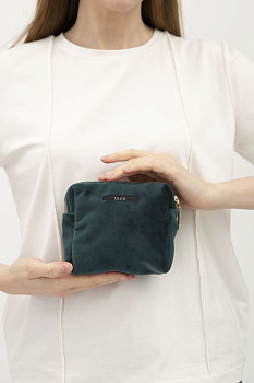 Велюрова косметичка  зеленого кольру Косметичка 03